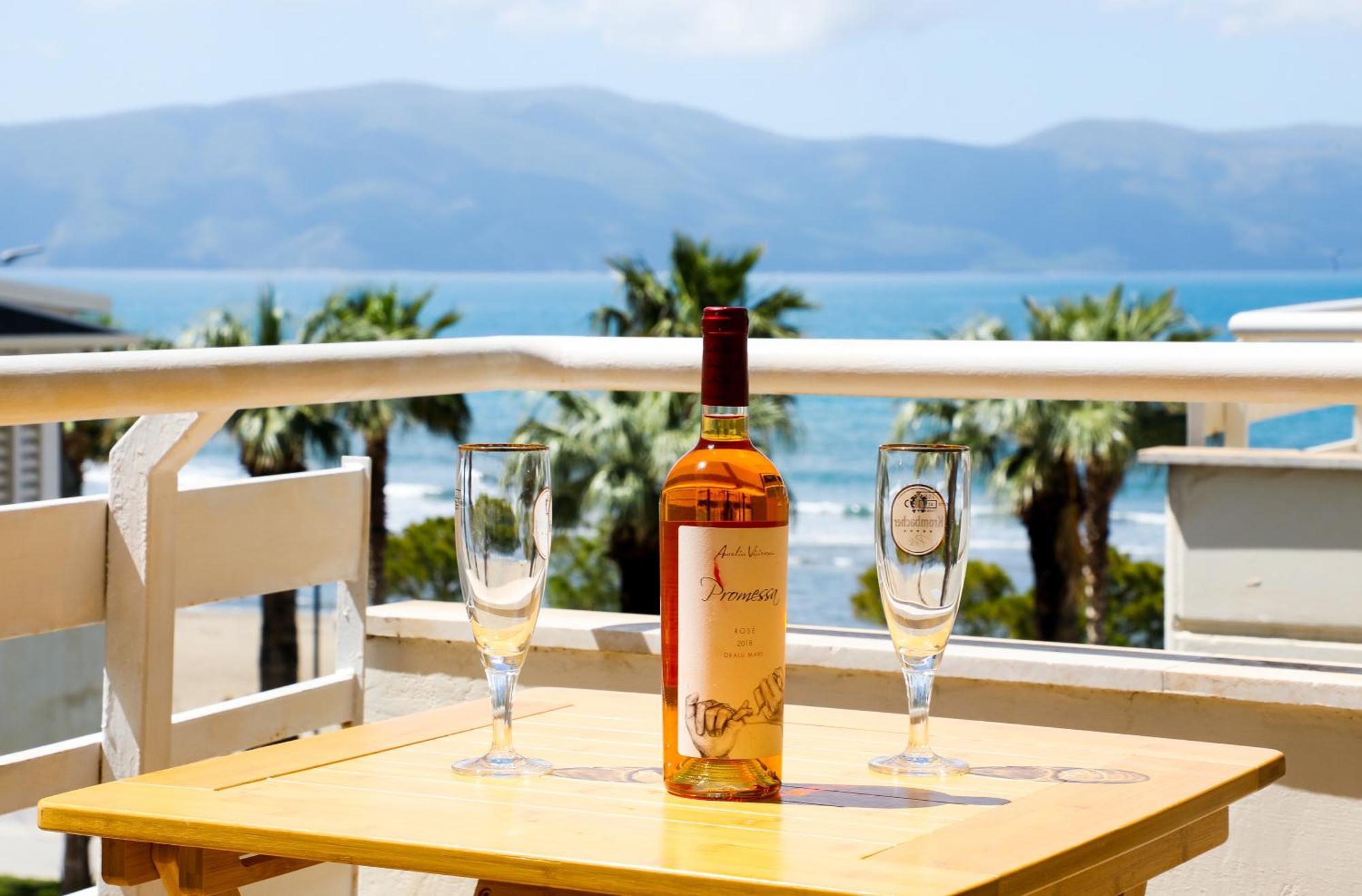 Noa Apartments Vlorë Eksteriør bilde